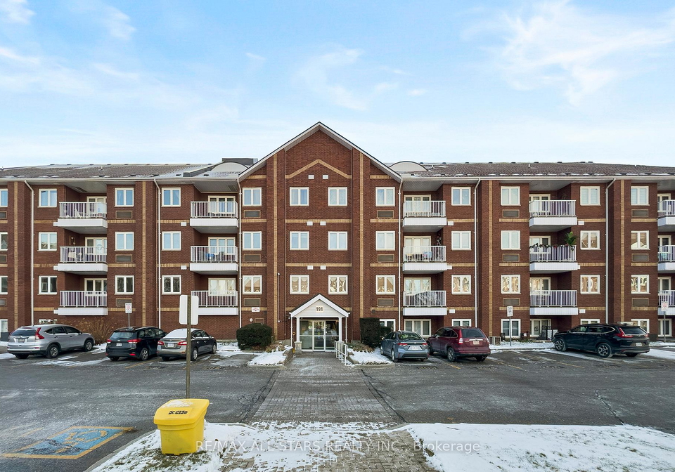 191-lake-driveway-w-ajax-ontario-e12604926