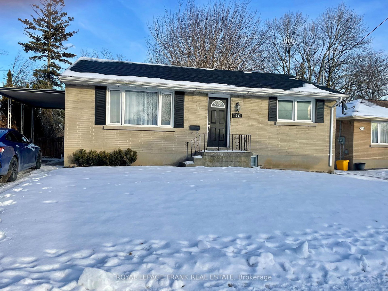 1707-dufferin-street-whitby-ontario-e12605830