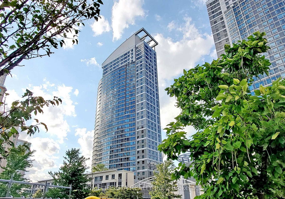 36-lee-centre-drive-scarborough-ontario-e12606284
