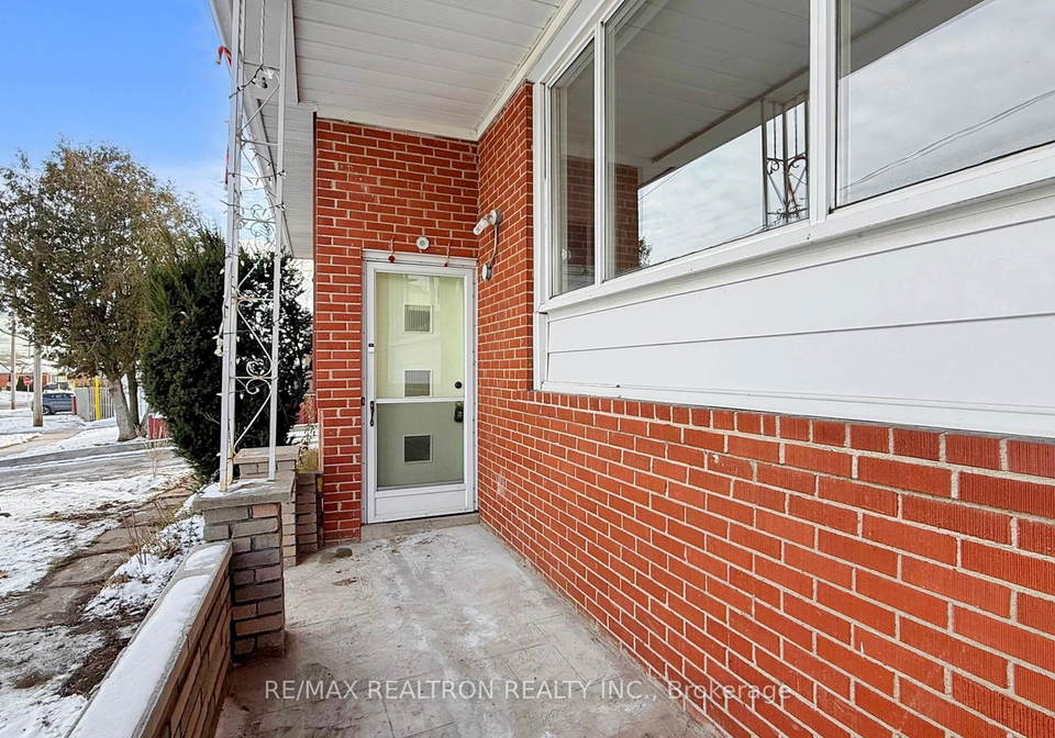 8-stephenfrank-road-scarborough-ontario-e12607728
