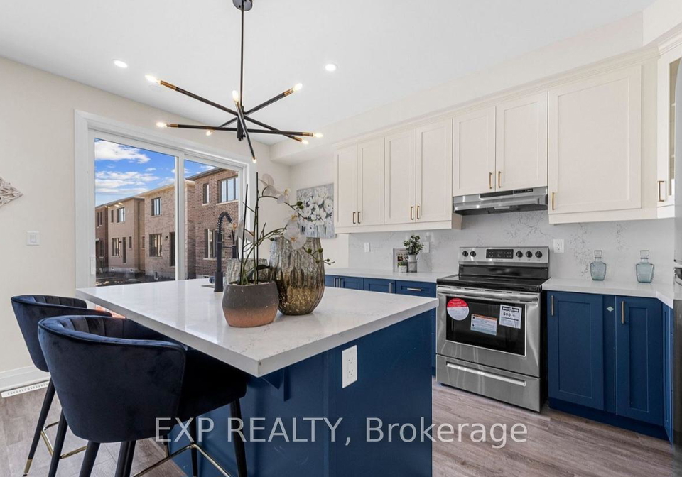 3307-thunderbird-promenade-pickering-ontario-e12607938