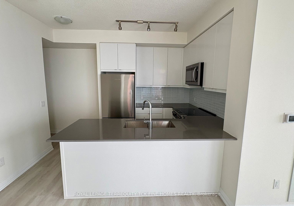 3270-sheppard-avenue-e-scarborough-ontario-e12609846