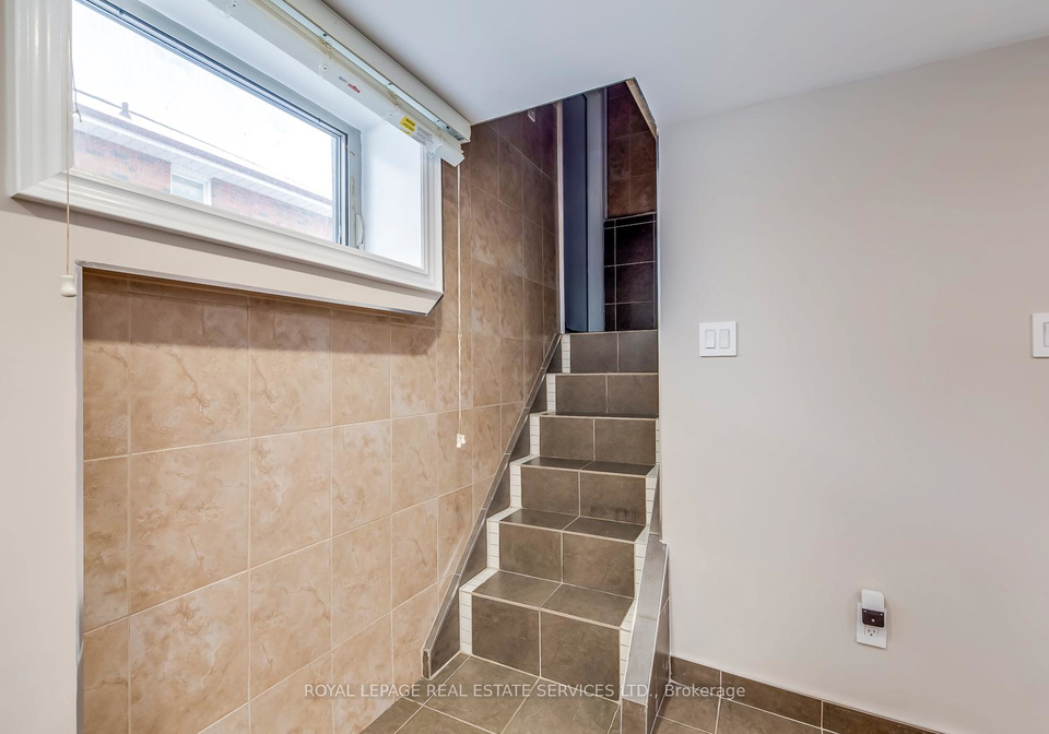 23-ivanhoe-court-scarborough-ontario-e12609886