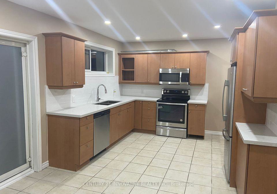 330-rosedale-drive-whitby-ontario-e12610794