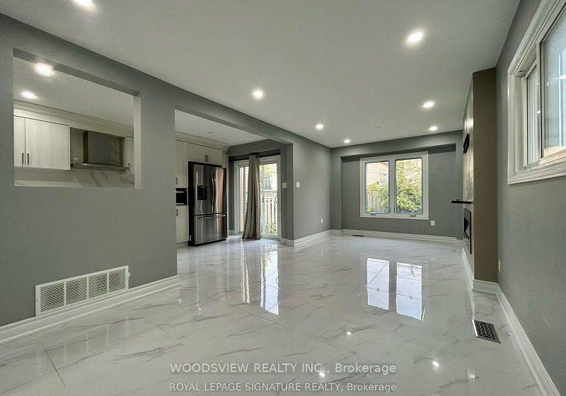 1176-beaver-valley-crescent-oshawa-ontario-e12611400