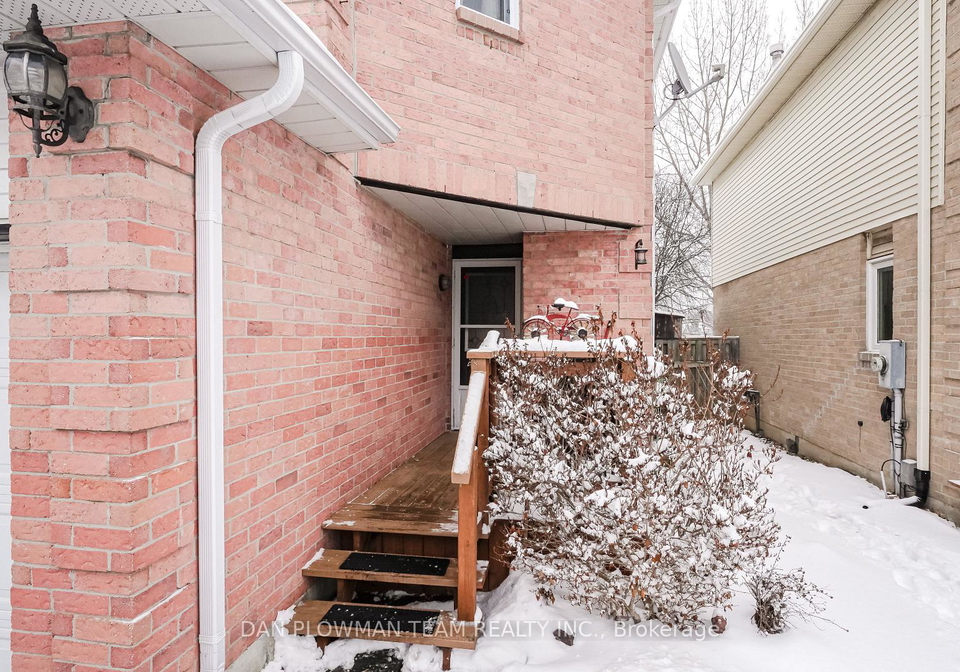 312-sheffield-court-oshawa-ontario-e12611446