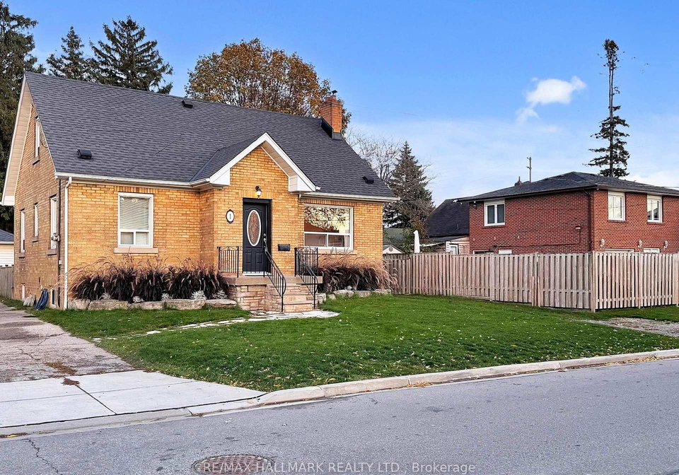 1-andrew-avenue-scarborough-ontario-e12612174