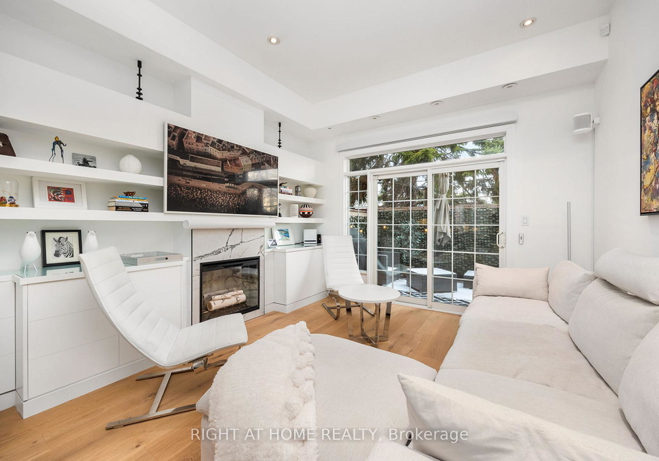 1011-dundus-street-e-toronto-ontario-e12615492