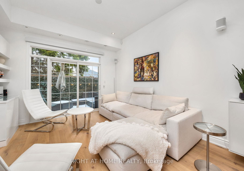 1011-dundus-street-e-toronto-ontario-e12615492