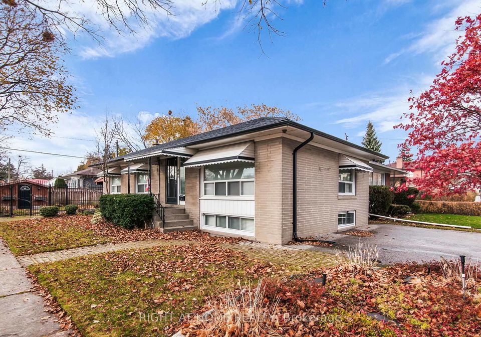 46-basildon-crescent-scarborough-ontario-e12615954