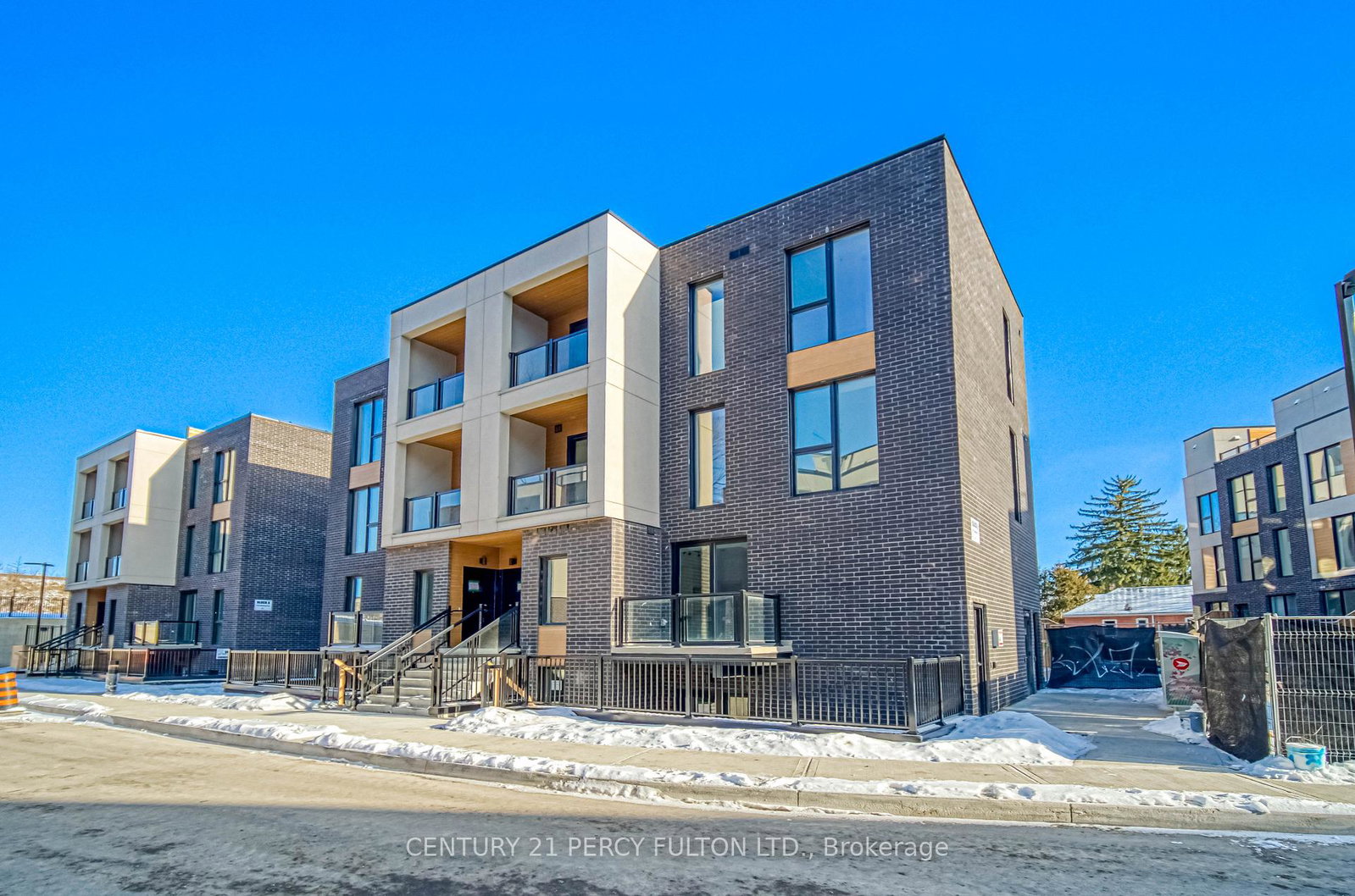 17clonmore-drive-scarborough-ontario-e12616970