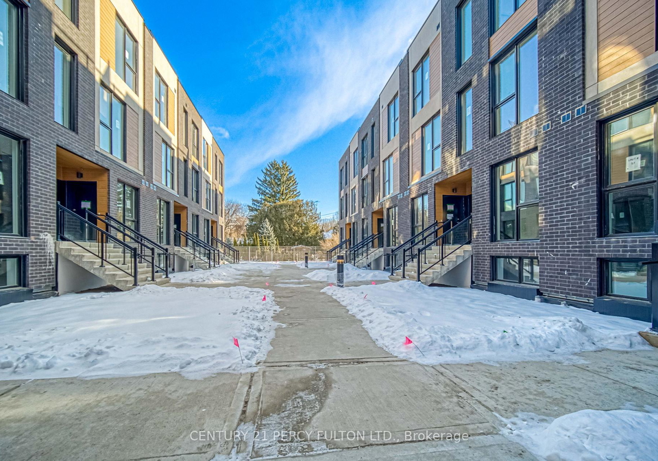 17clonmore-drive-scarborough-ontario-e12616970