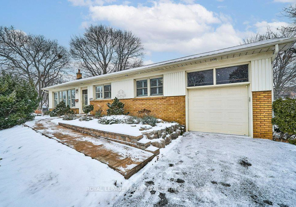 600-colborne-street-e-whitby-ontario-e12627070