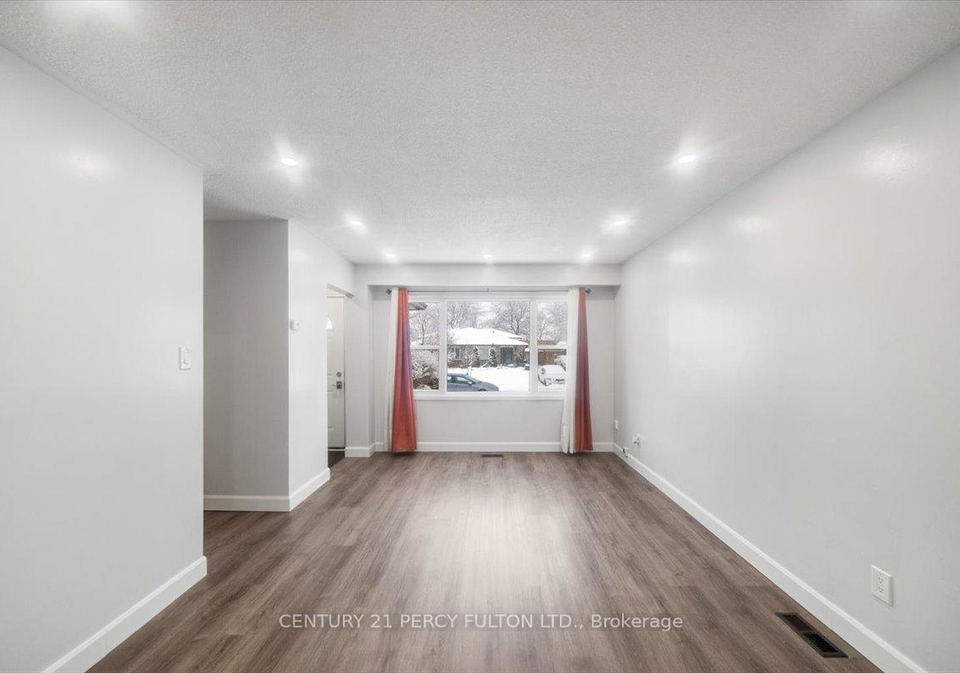 279-vancouver-crescent-oshawa-ontario-e12627920
