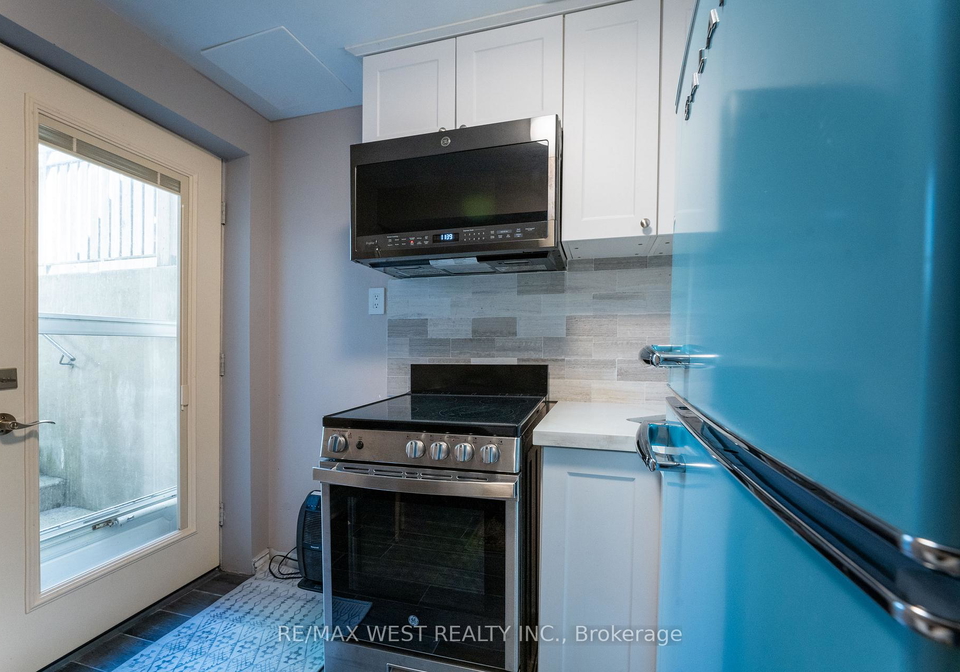 180-holborne-avenue-east-york-ontario-e12628040