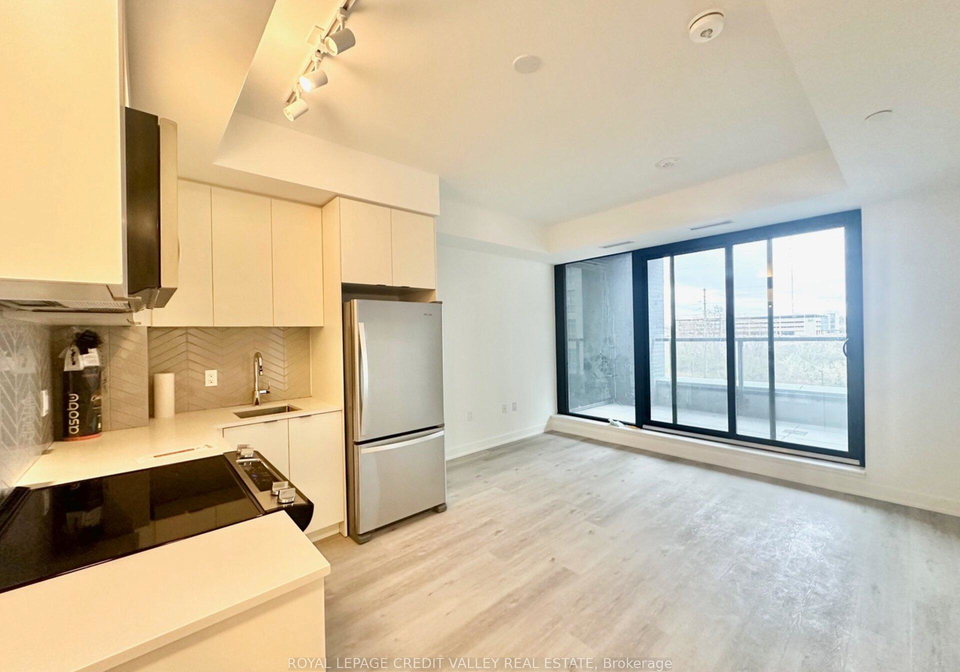 1606-charles-street-whitby-ontario-e12629578