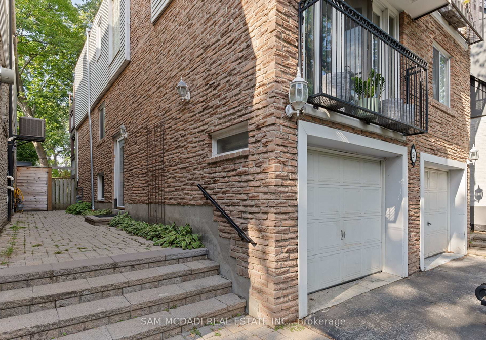 26-pine-avenue-toronto-ontario-e12629640