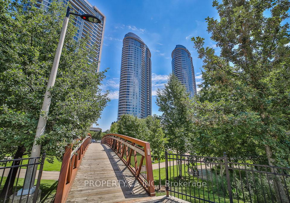 135-village-green-square-scarborough-ontario-e12633422