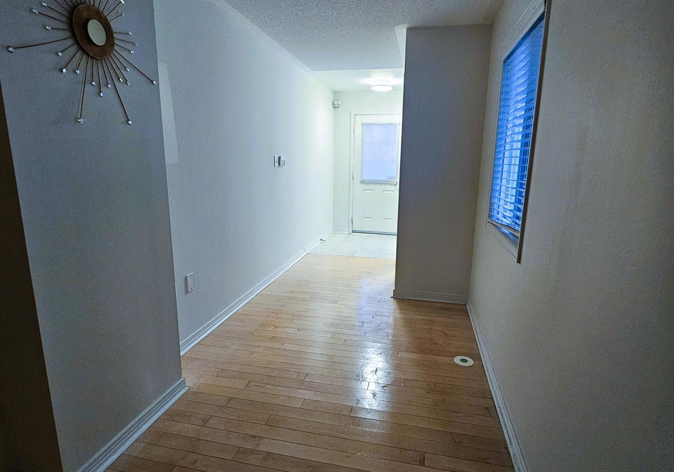 20-etienne-street-scarborough-ontario-e12634148