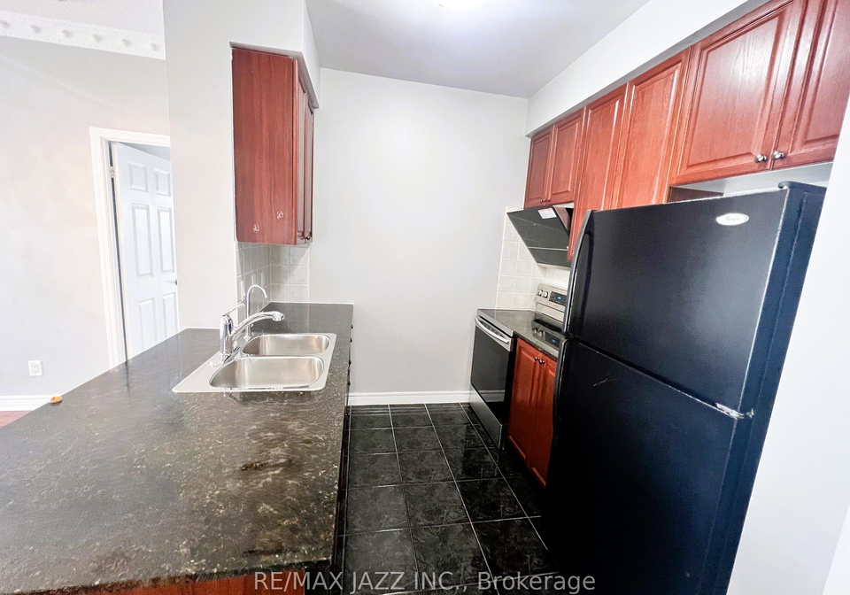 borough-drive-scarborough-ontario-e12635190