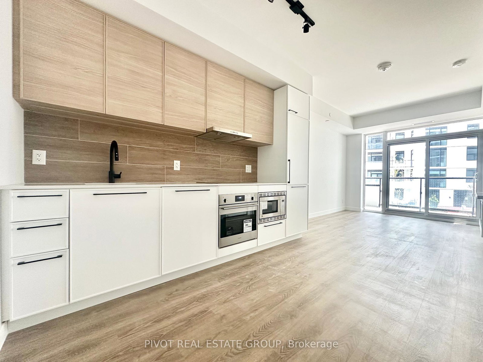 1050-eastern-avenue-toronto-ontario-e12636458