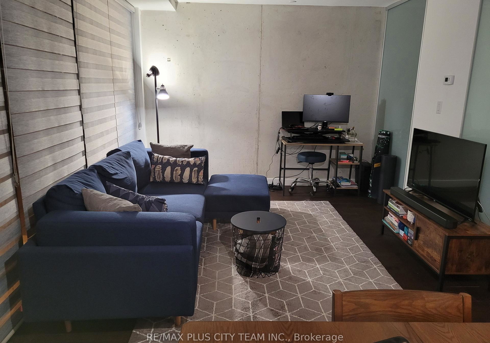 246-logan-avenue-toronto-ontario-e12636582