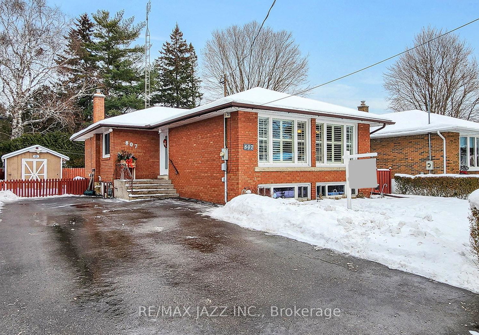 807-annes-street-whitby-ontario-e12636588