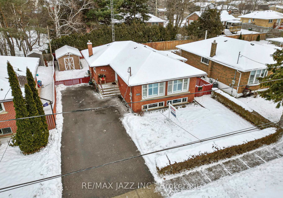 807-annes-street-whitby-ontario-e12636588