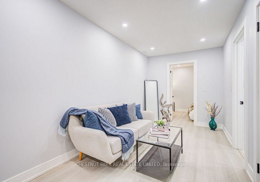 770-pape-avenue-east-york-ontario-e12636860