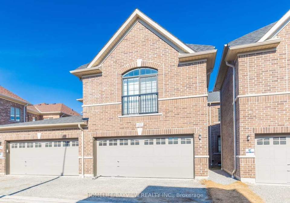 122-coronation-road-whitby-ontario-e12637162