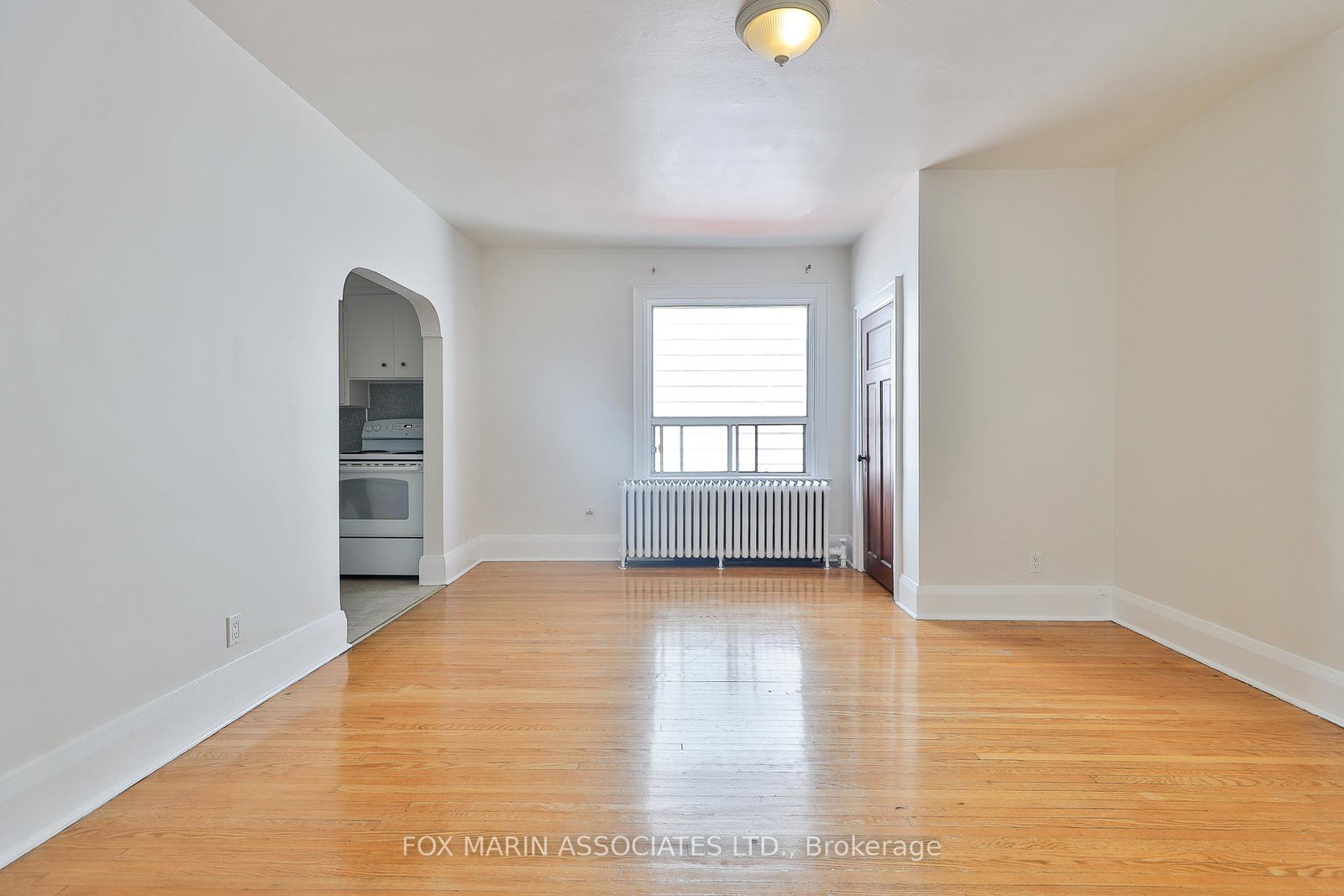 1215-woodbine-avenue-east-york-ontario-e12637526