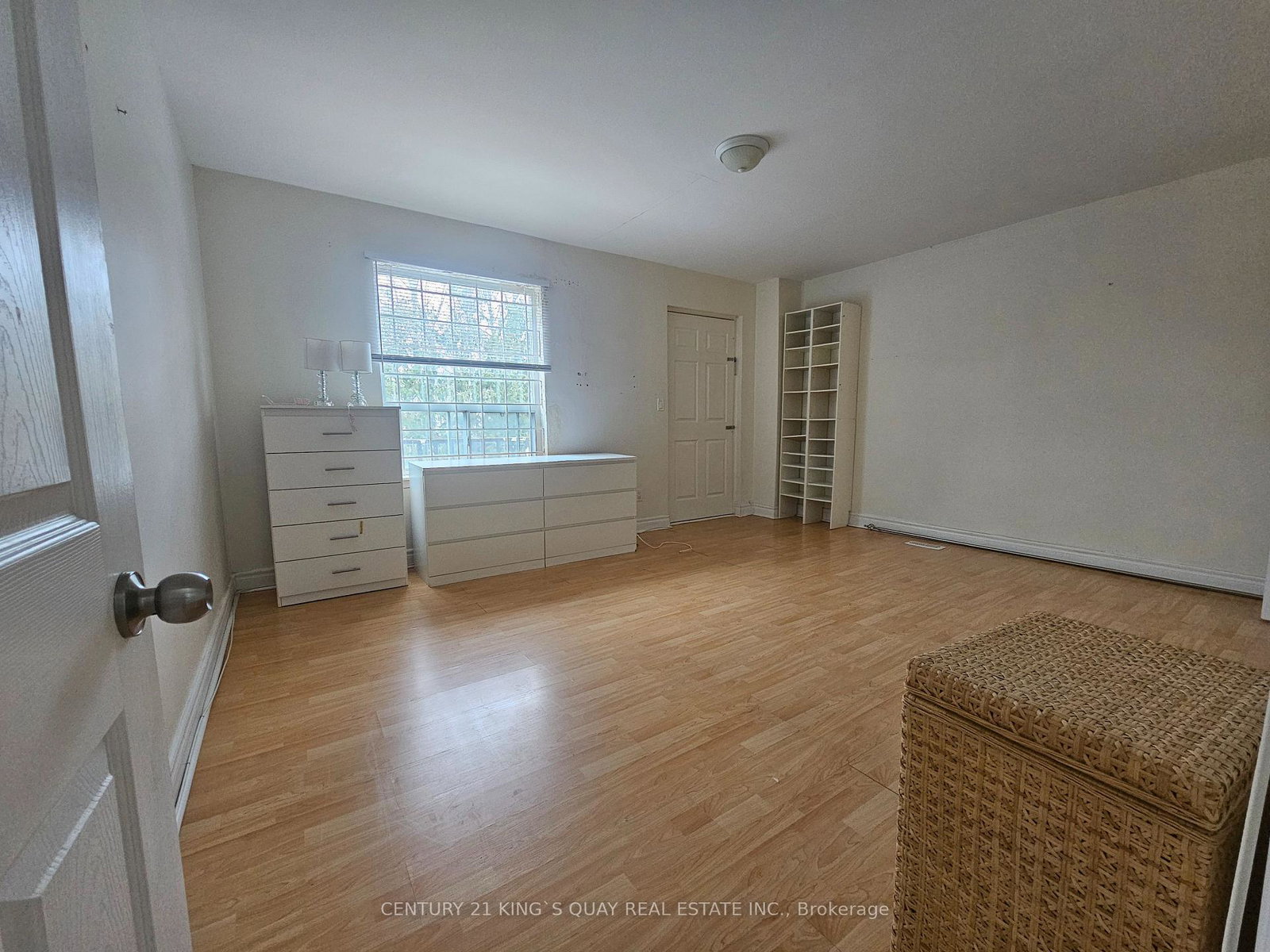 1541-oconnor-drive-east-york-ontario-e12637714
