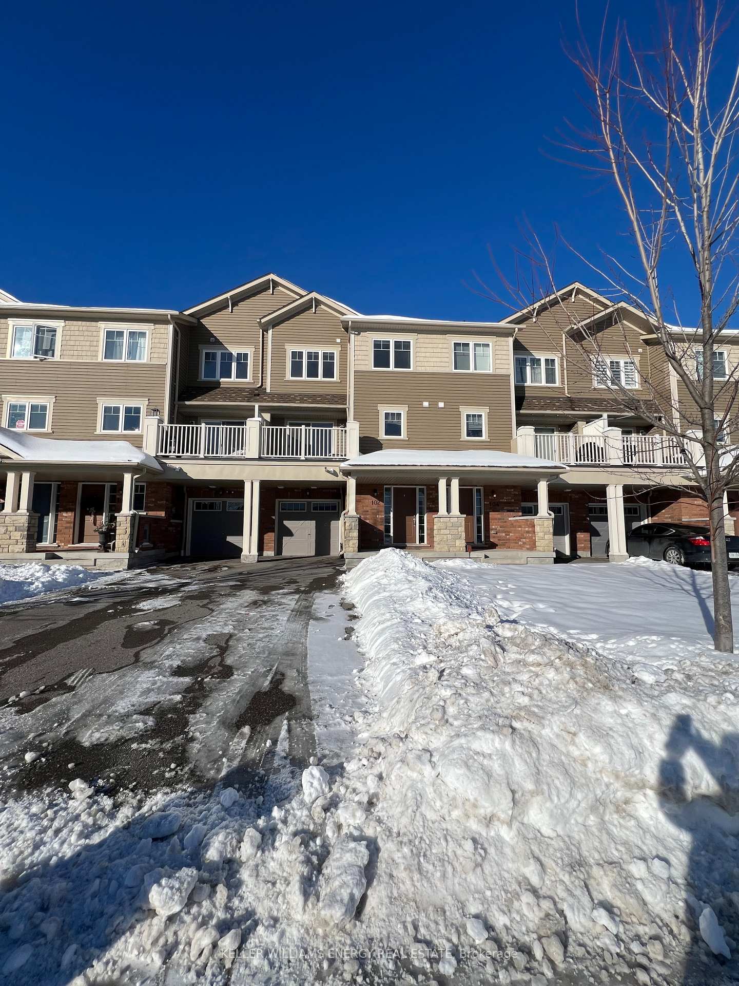 102-tabaret-crescent-oshawa-ontario-e12637754
