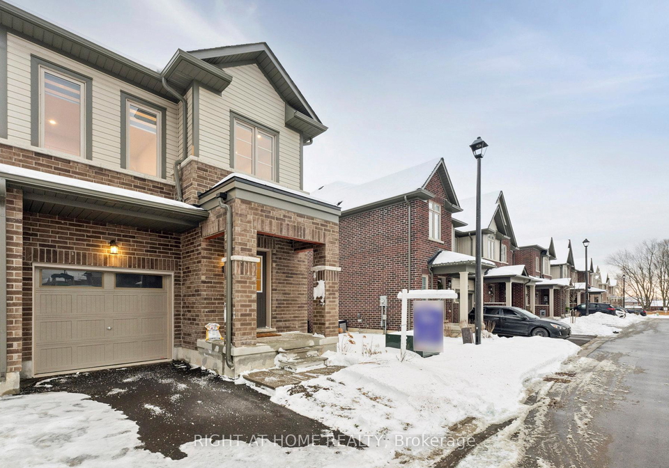 46-senay-circle-clarington-ontario-e12639042