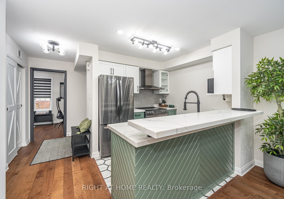2-38-petra-way-whitby-ontario-e12639046