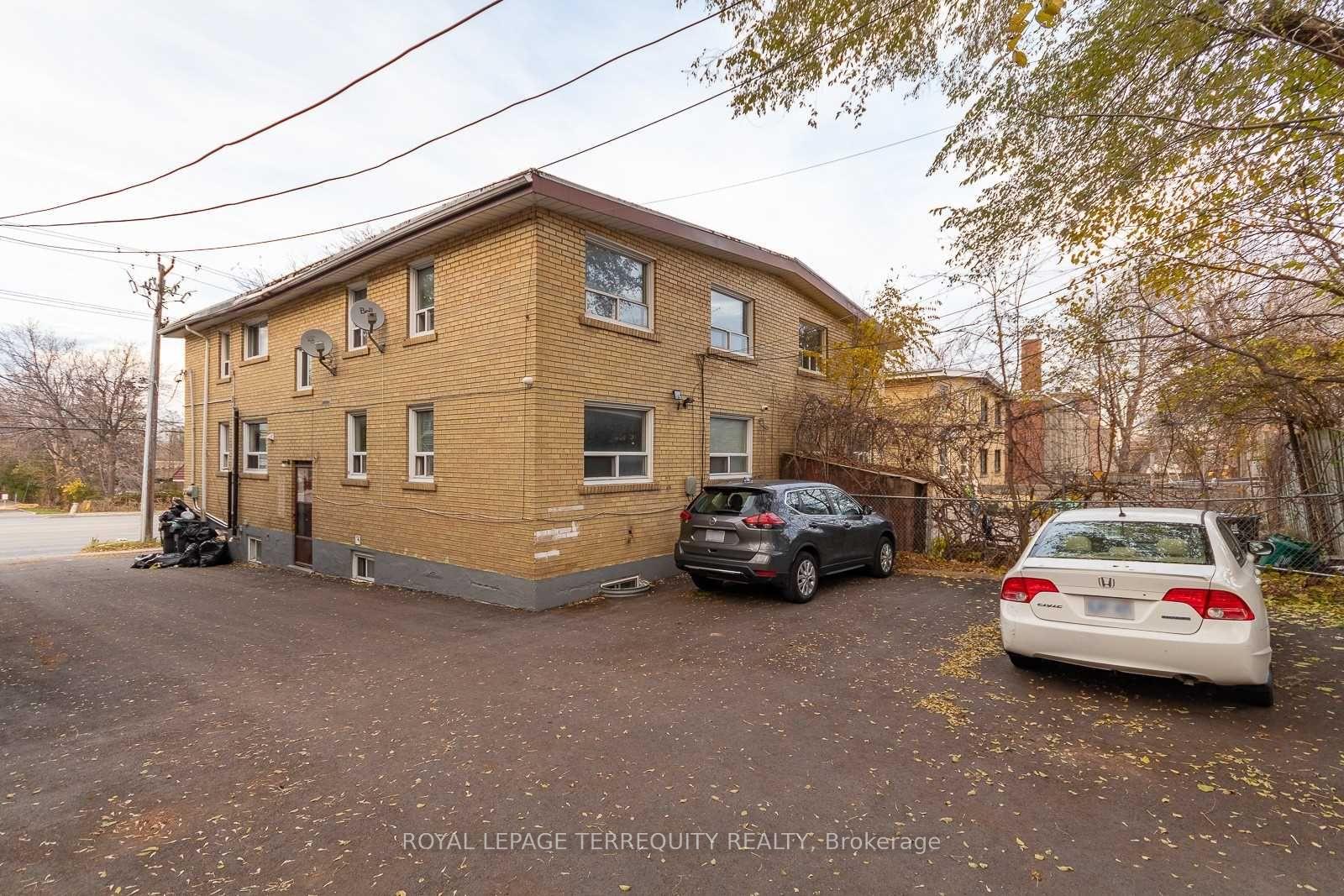 2977-lawrence-avenue-e-scarborough-ontario-e12639096