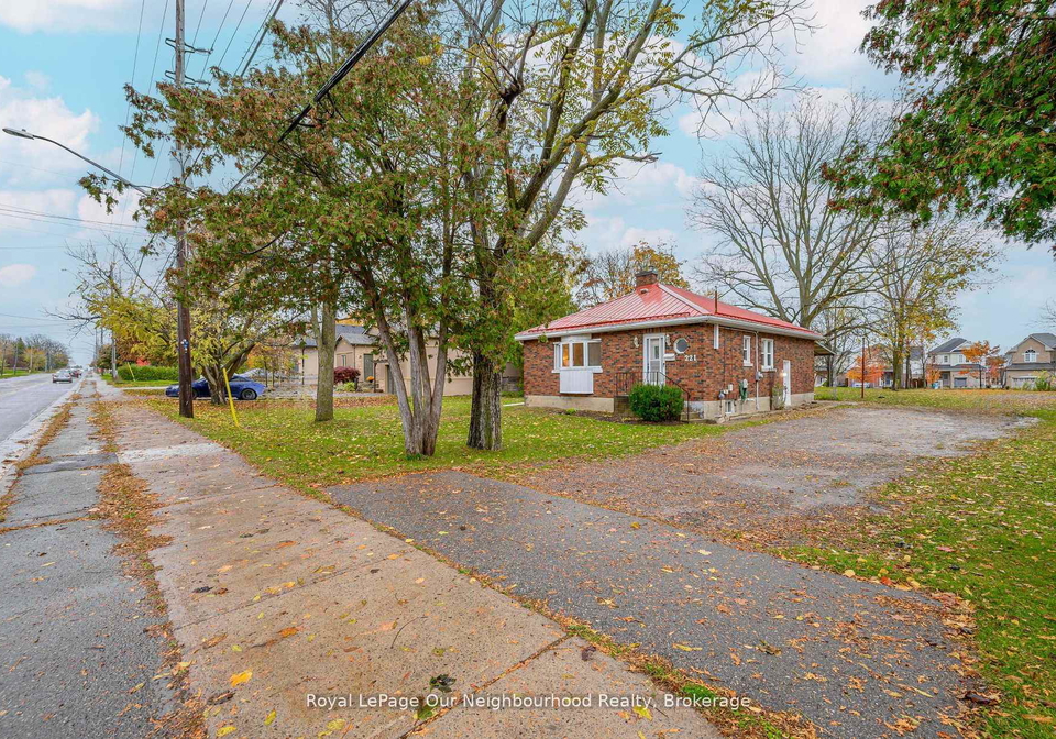 221-liberty-street-n-clarington-ontario-e12639492