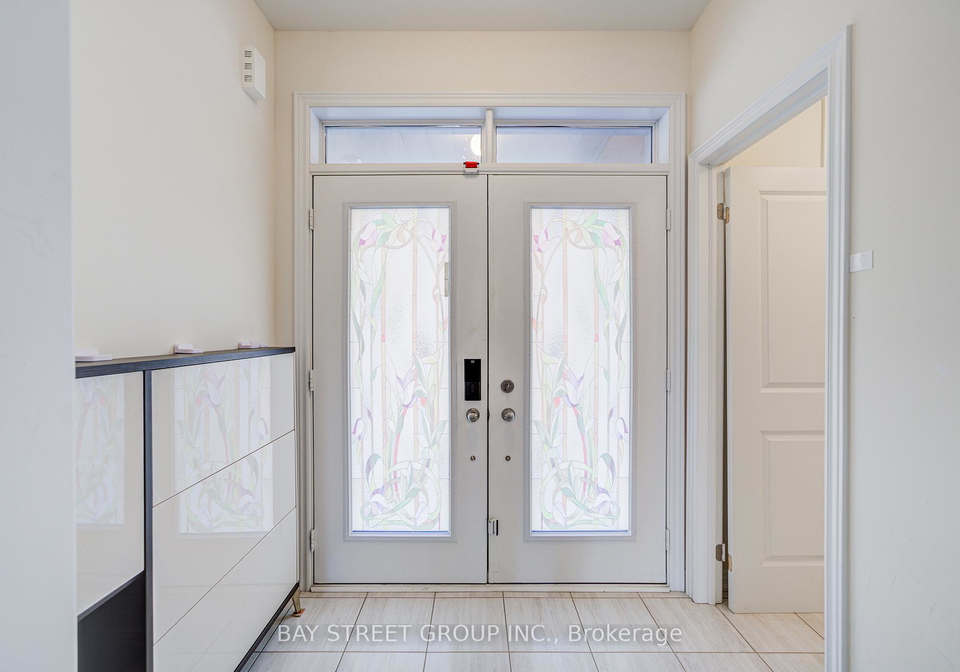 2643-delphinium-trail-pickering-ontario-e12639730