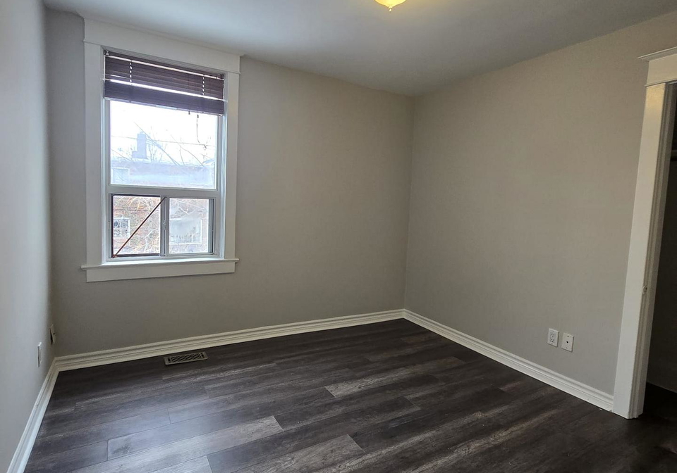 2a-kimbourne-avenue-east-york-ontario-e12639870