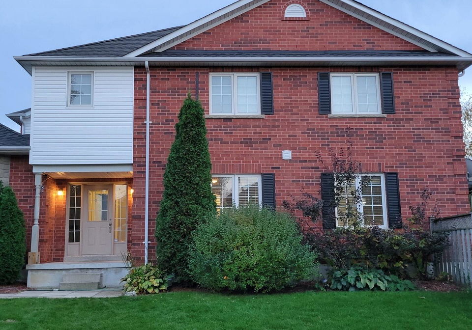 88-wade-square-clarington-ontario-e12640244