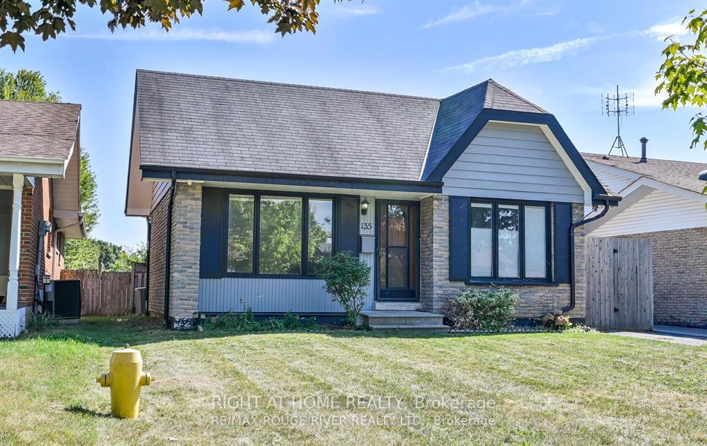 135-calais-street-s-whitby-ontario-e12640248
