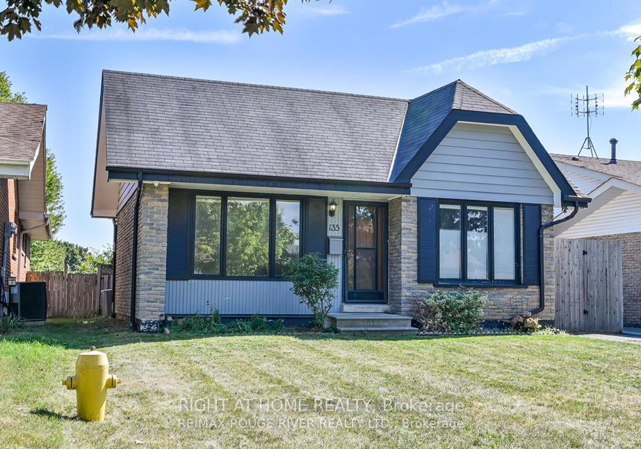 135-calais-street-s-whitby-ontario-e12640248