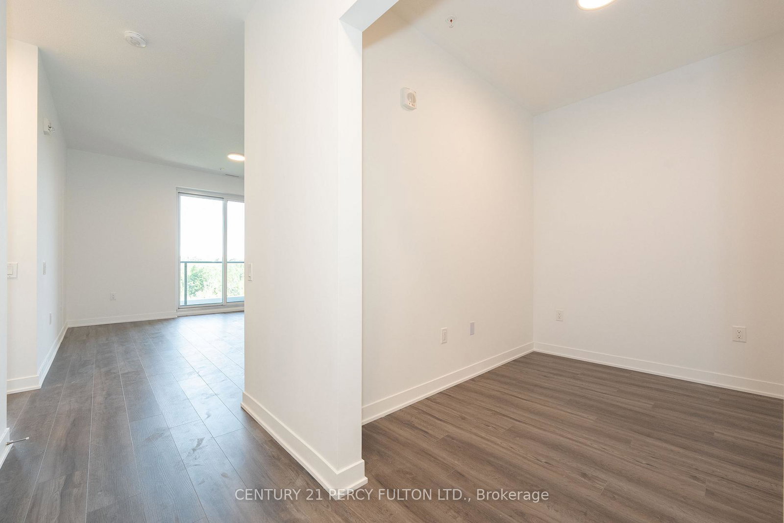 385-arctic-red-drive-oshawa-ontario-e12641246