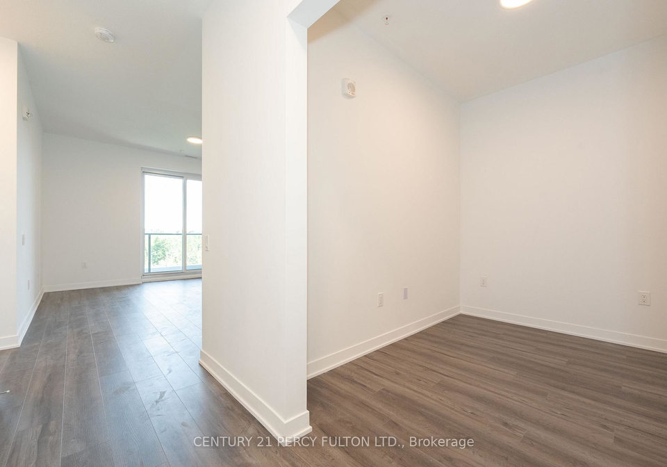 385-arctic-red-drive-oshawa-ontario-e12641246
