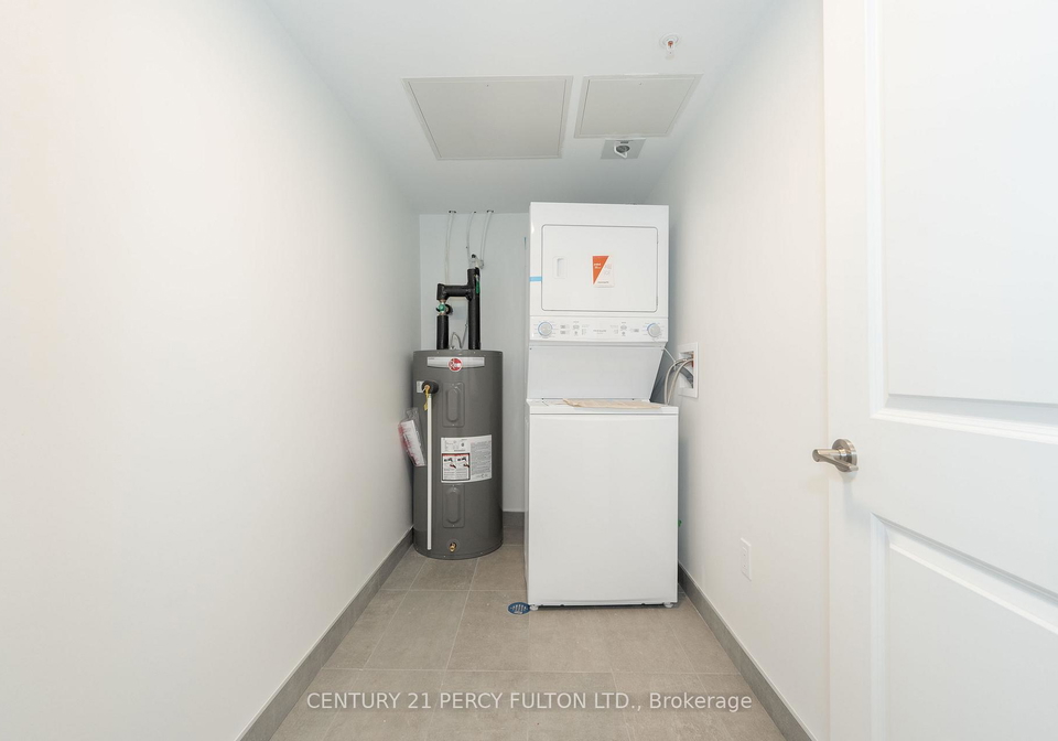 385-arctic-red-drive-oshawa-ontario-e12641246