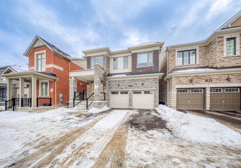 1851-passionfruit-grove-pickering-ontario-e12641514