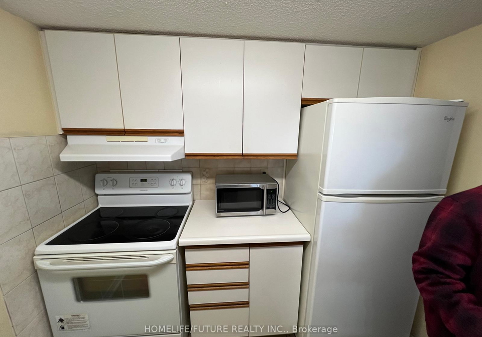 150-alton-towers-circle-scarborough-ontario-e12642552
