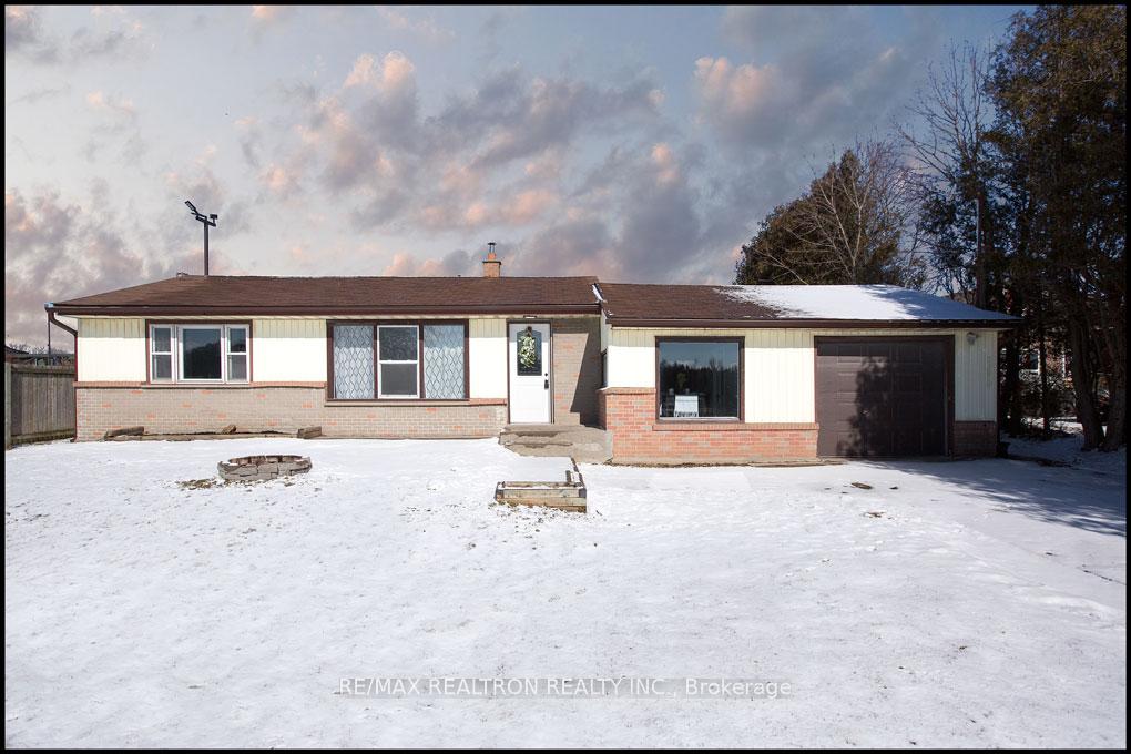 1608-baseline-road-w-clarington-ontario-e12643164
