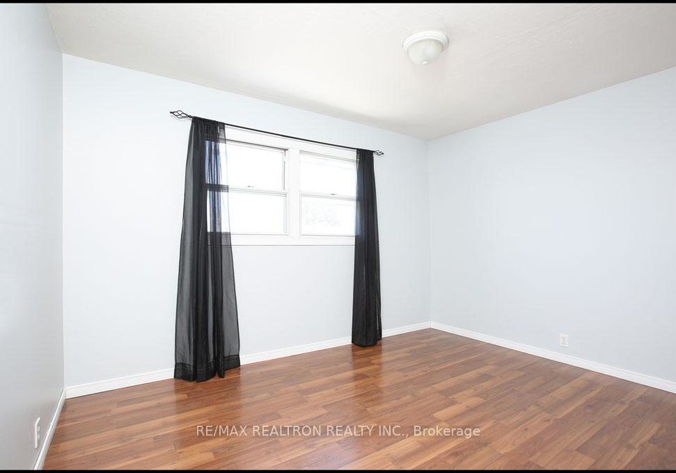 1608-baseline-road-w-clarington-ontario-e12643164