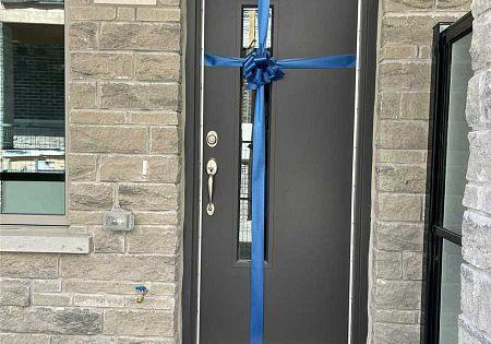1034-reflection-place-pickering-ontario-e12644458